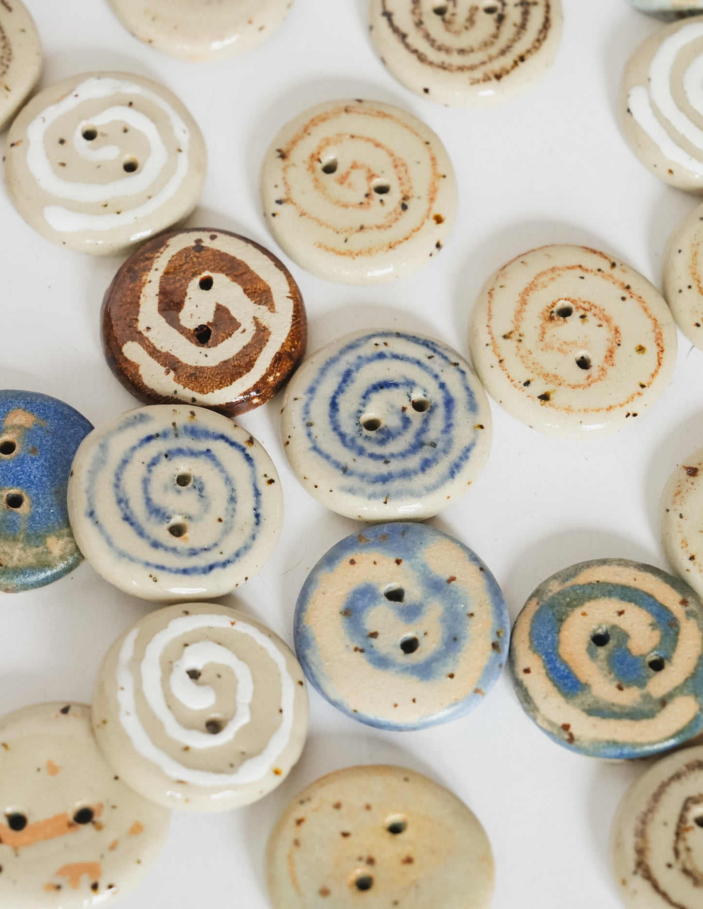 Swirl Buttons - Medium