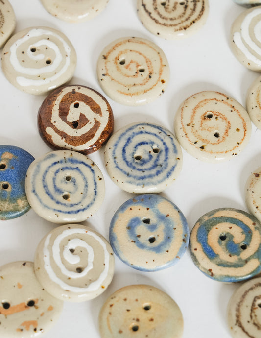 Swirl Buttons - Medium